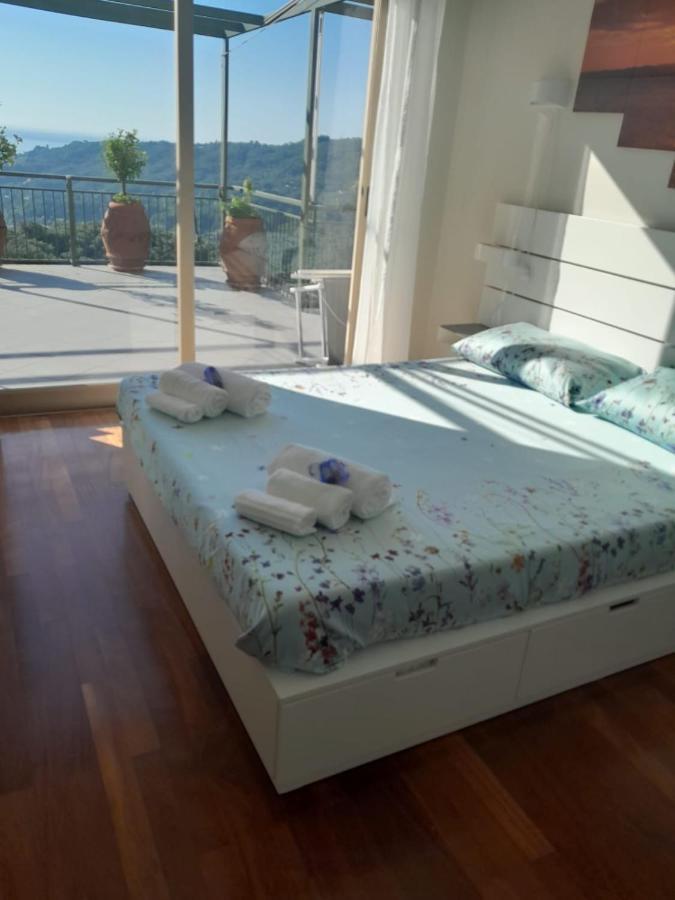 La Terrazza Sul Golfo Apartment Rapallo Exterior photo